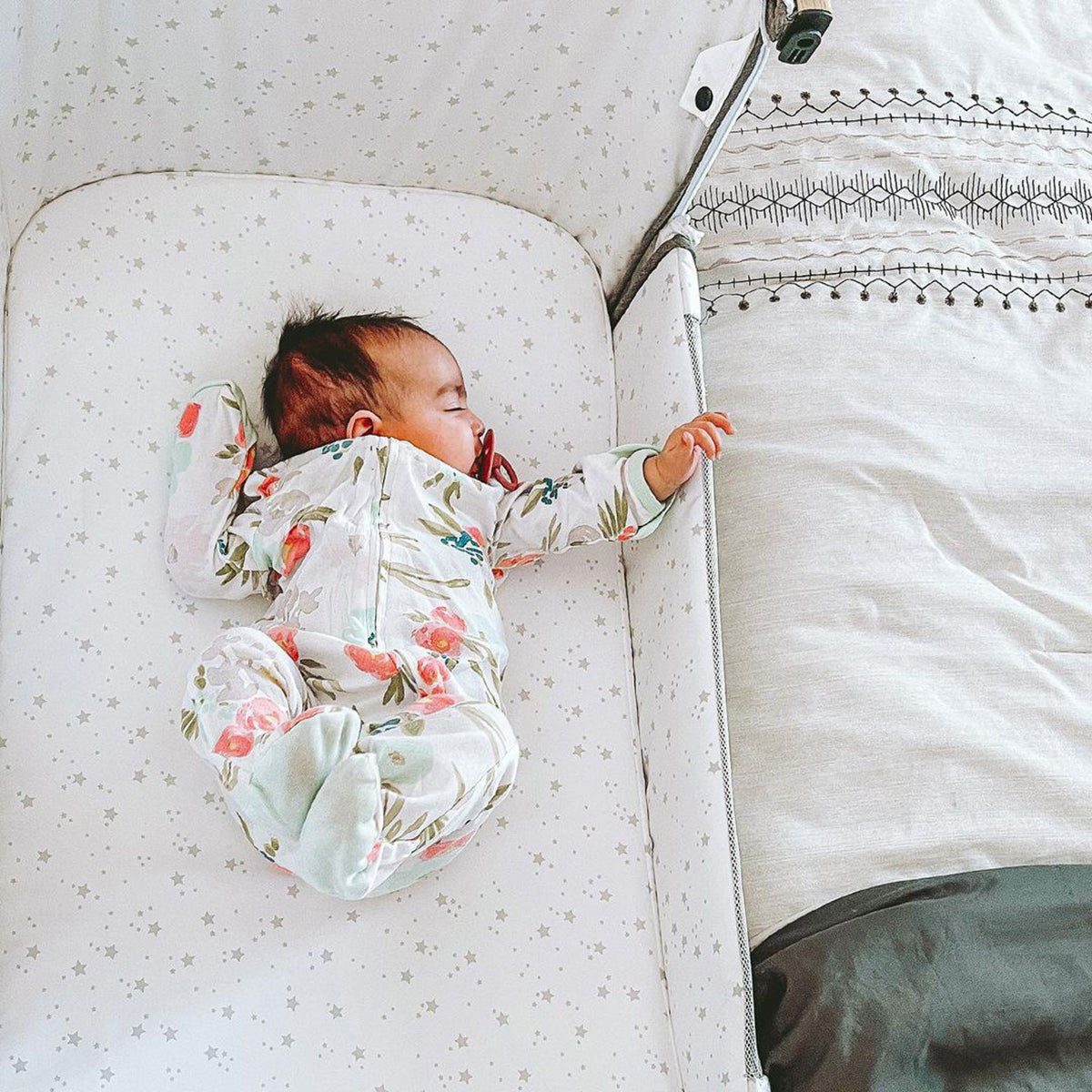 Maydolly C03 3-in-1 Adjustable Bassinet
